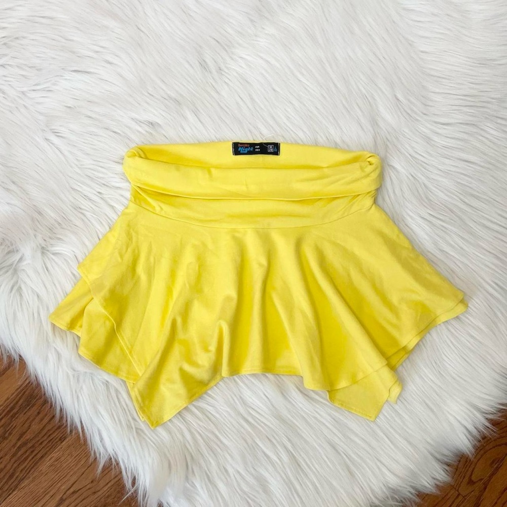 Vintage Y2K yellow asymmetrical fairy skirt by Bershka 💛